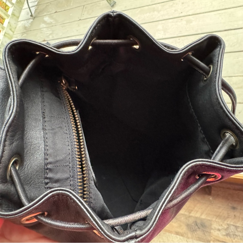 Ralph Lauren Black Leather Drawstring Backpack - Picture 9 of 14